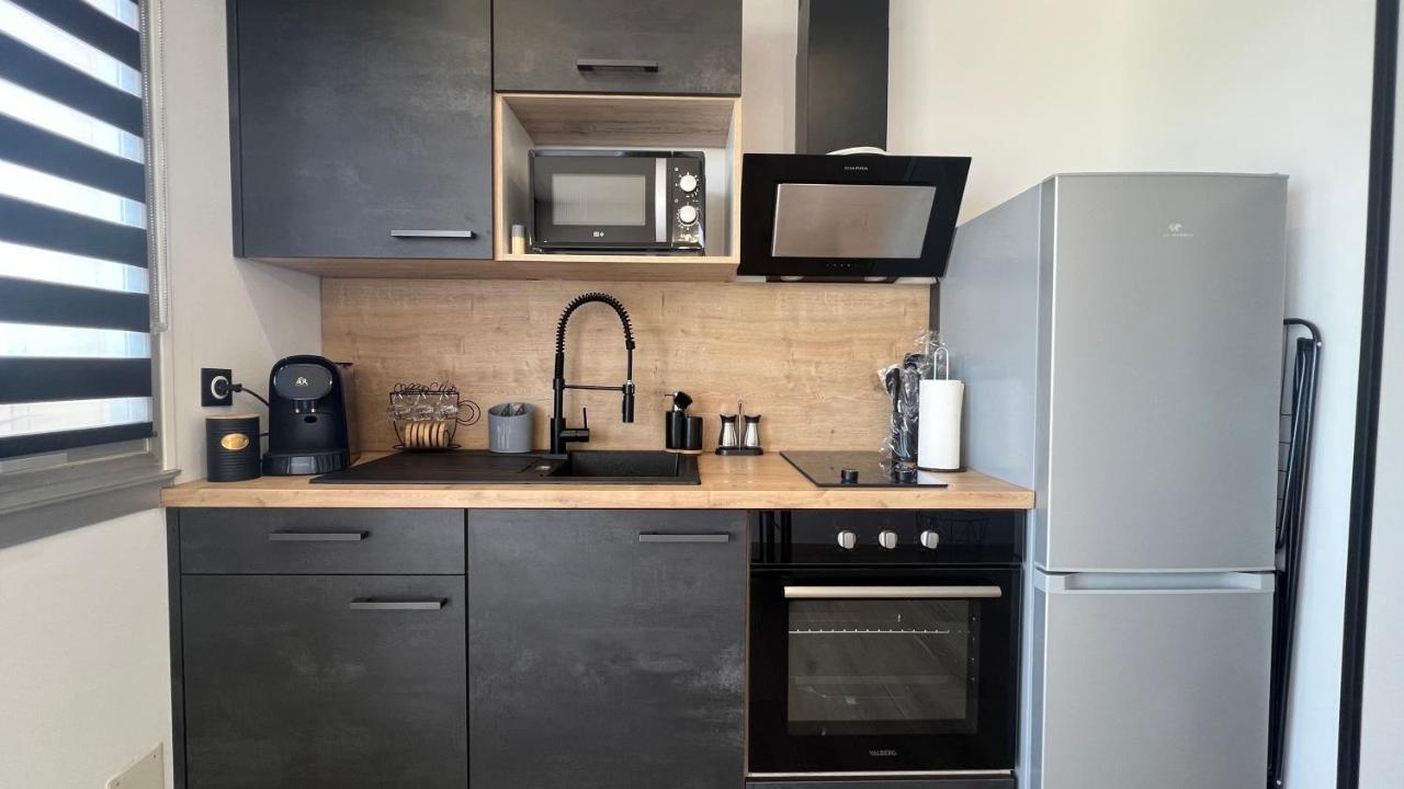 Appartement Cosy, Vue Mer Avec Parking Privatif 卡内 外观 照片